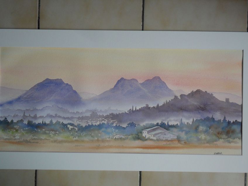 Eygalières et les Alpilles (dans la brume)